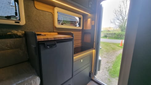 Isuzu Dmax Vcross with Gladiator SM Camper  – 2 Schlafplätze Sonstiges ab 2021