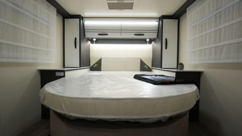 Mclouis avantgarde tot 5 personen – 5 persons semi-integrated Mc Louis Avantgarde