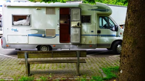 4 person Adriatik 650 semi-integrated from 2006