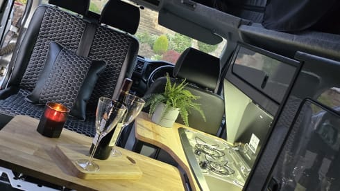 Wikes Adventures – 4 berth Volkswagen campervan 