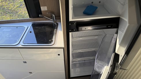 4p Pössl bus uit 2020