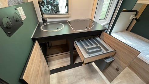 LEWIS – 2026 Ford Transit Rimor 79+ 7 berth AUTOMATIC motorhome