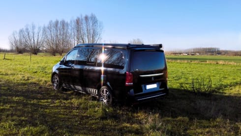 4p Luxe 4x4 Marco Polo Campervan uit 2020, klaar voor avontuur!