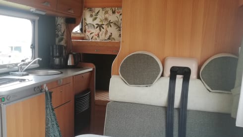 McLouis Lagan Alcove camper from 2008