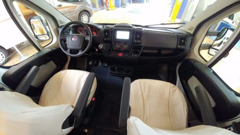 A-type – Beautiful camper (automatic); €300 discount from July 4th to July 18th