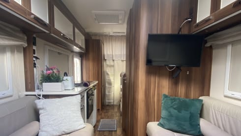 6 berth Roller Team alcove from 2017