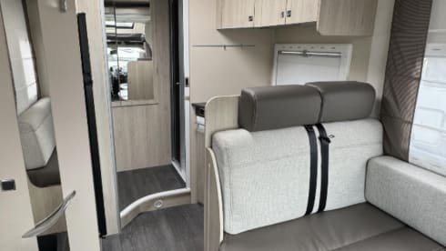 Bumble –  4 Berth Ford Chausson Welcome 