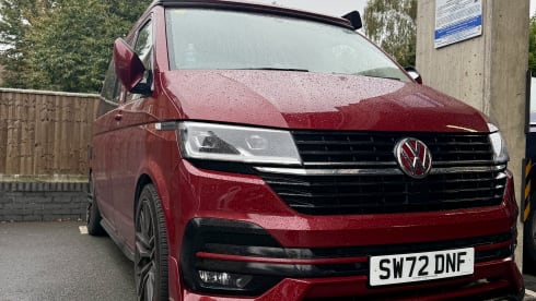 Ruby Roamer – 4 berth Volkswagen campervan from 2023