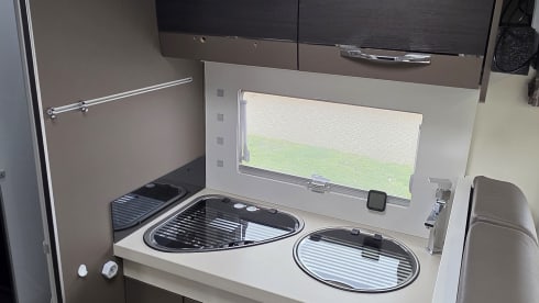Miss Artemis – 4 berth Chausson semi-integrated from 2017