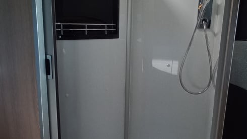 Vanny – Pössl Summit 640 2022