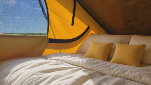 MIDNIGHT – VW-Campingbus mit 4 Schlafplätzen und Aufstelldach