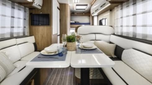 Huey – 6 Berth Rollerteam 707 New for 2023