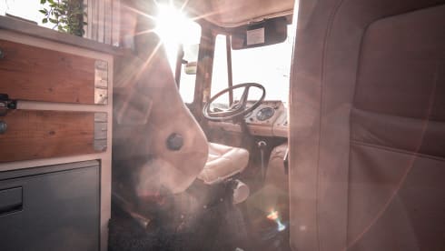 Pablo – Fire brigade bus & sturdy camper for your next adventure