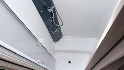 Deazel – Fijne Rapido camper