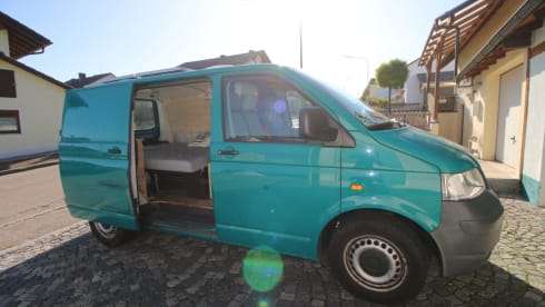 Charly – Freedom on 4 wheels