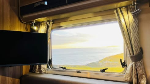 Luxury 6 Berth Swift Bessacarr Motorhome