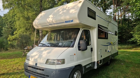 Nice spacious Fiat Ducato 2.8Tdi with all amenities 