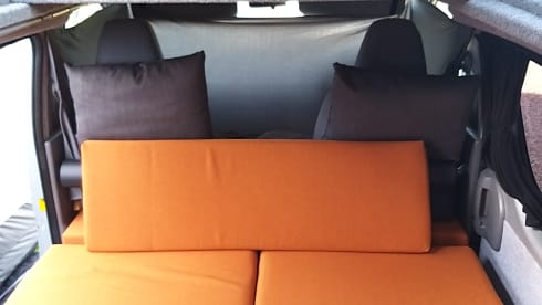 Silver Shadow – 4+ Berth Toyota Hi-Ace