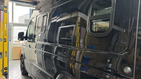 Crafter Zwart – 3p Volkswagen bus uit 2020