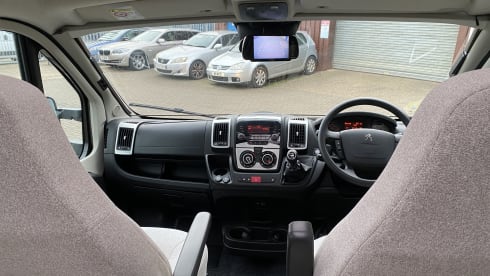 4 berth Peugeot semi-integrated from 2018
