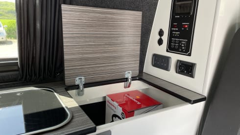 Bertie – 4 berth Volkswagen bus from 2015