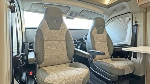 Exployer – Brand New 4 berth Autotrail campervan from March 2025