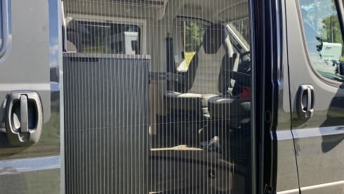CliffDC – CliffDC - 2pers. Citroen Campervan from 2024