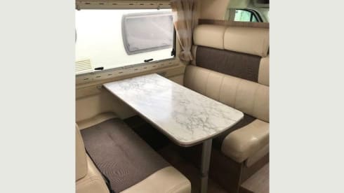 Bryn – 6 berth Ford alcove from 2015