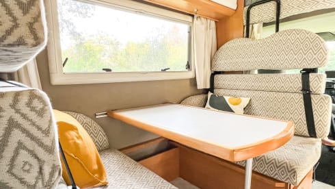 Perfect family camper with bunk bed