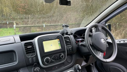 Renault Traffic SL Campervan 4 Birth