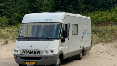 4P Complete Hymer integraal camper met XXL-garage