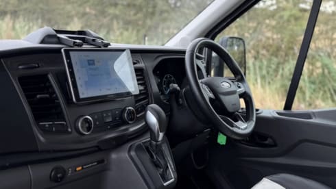 Autocarro semi-integrato Ford a 6 posti letto dal 2022
