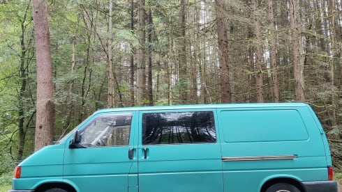 Enzo – Classic self converted VW T4 