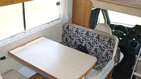 Super Brig 677 TC – Spacious Super Brig 677 TC with 6 beds and XXL garage!