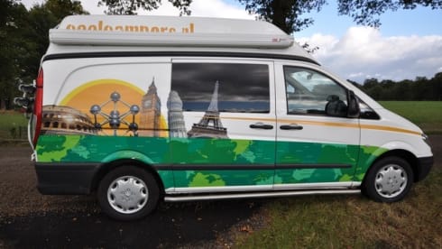 Type 3B – Tough Mercedes Vito with a big bed