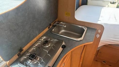 Adria twin – 2p Fiat bus uit 2005