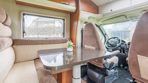 Very luxurious semi-integrated camper with a lot of comfort