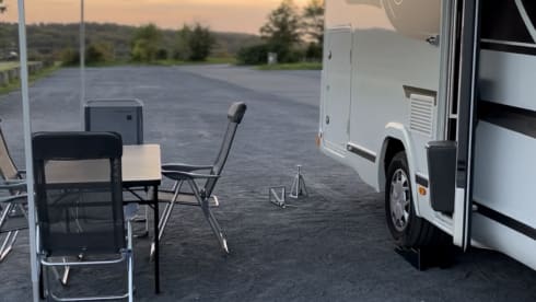 happy camplife – 5p Ford semi-integrated uit 2023