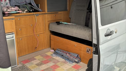 Vinny – 4 berth Volkswagen campervan from 2011