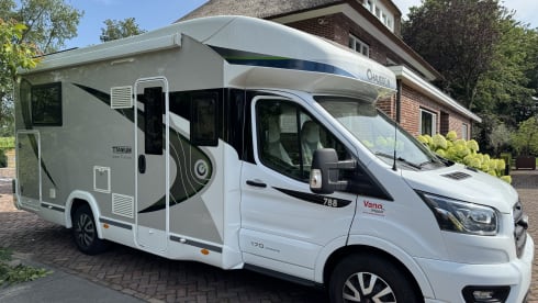 Chanson! – Beautiful Chausson 788 from 2021. Completely complete!