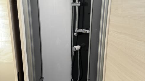 Challenger 328 β Challenger 328 Graphite Ultimate 2025