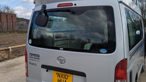 Sugihara – 4 Berth 2010 Toyota Hi-Ace Campervan