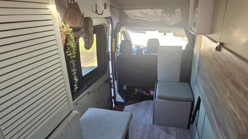Milo – Spacious Off-Grid Campervan