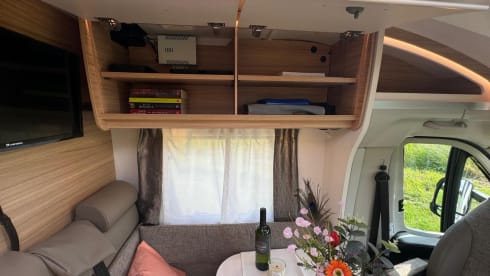 T6 – 2p Dethleffs semi-integrated from 2018