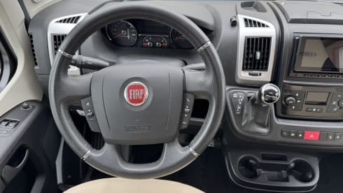 LMC 662 – 4p Dethleffs integral 2014