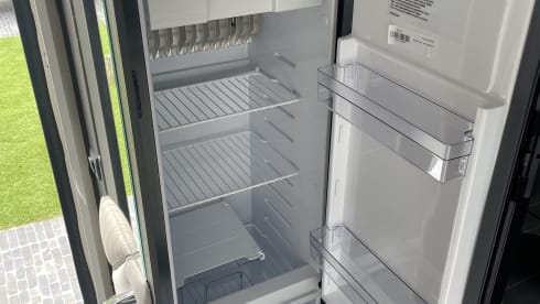 Feel Home on wheels – New and spacious Roller Team 2023 with central bed
