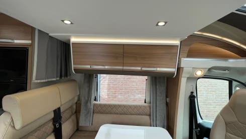 “ Dushi “ – Adria Matrix Axess 590ST compact, semi-integral from 2020