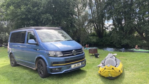 Buzz the Adventure Wagon - 4 berth VW T6 Campervan