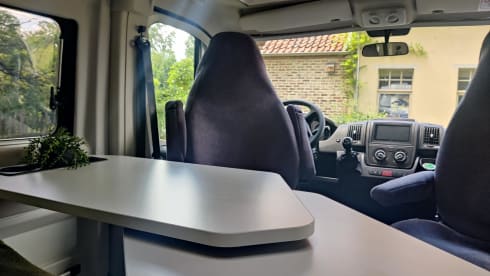 2p Citroën bus uit 2022