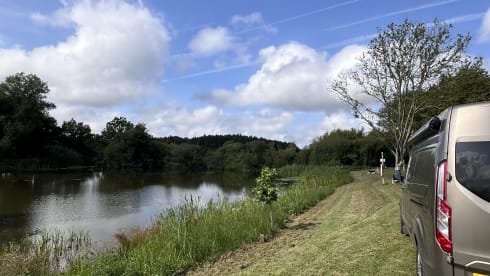 Moët  – Luxury compact campervan 